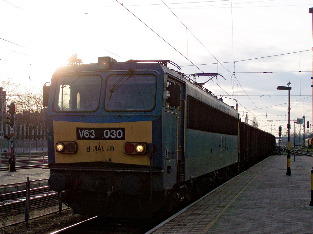 V63 - 030 Győr (2010.12.23).