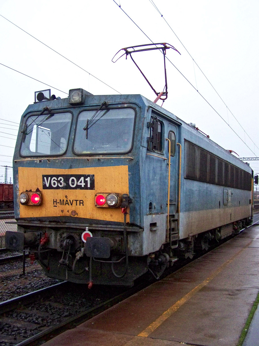 V63 - 041 Dombóvár (2010.11.10)01.