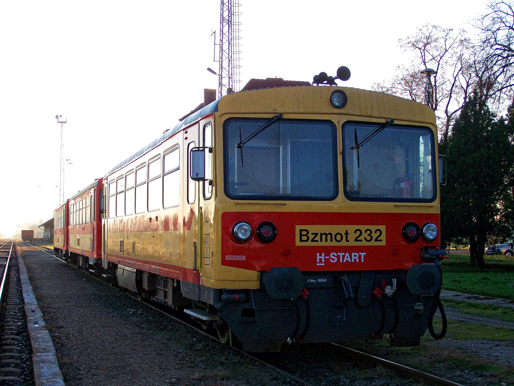 Bzmot - 232 Bátaszék (2010.11.06).