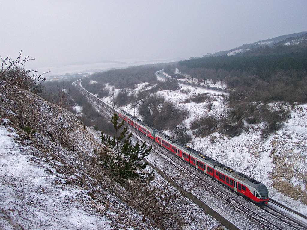 5341 047 - 9 Szár (2010.12.30).