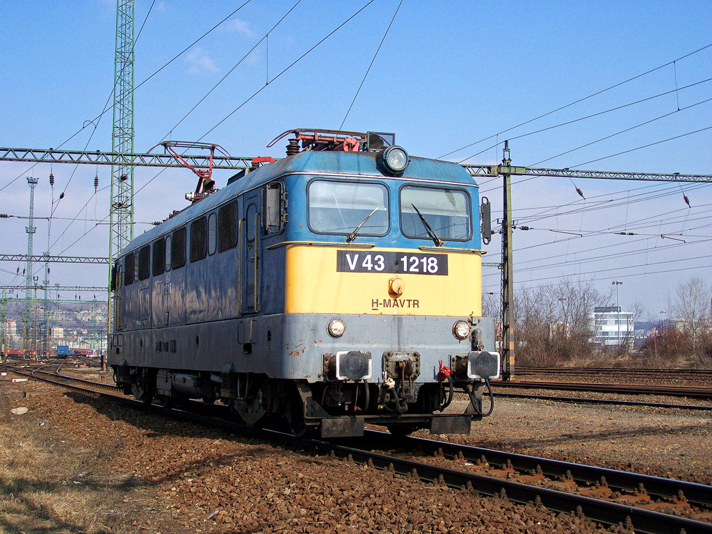 V43 - 1218 Kelenföld (2011.03.05)01