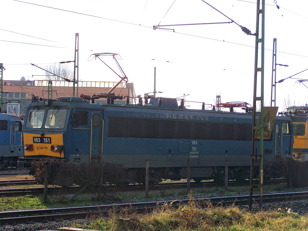 V63 - 151 Dombóvár (2011.01.03).
