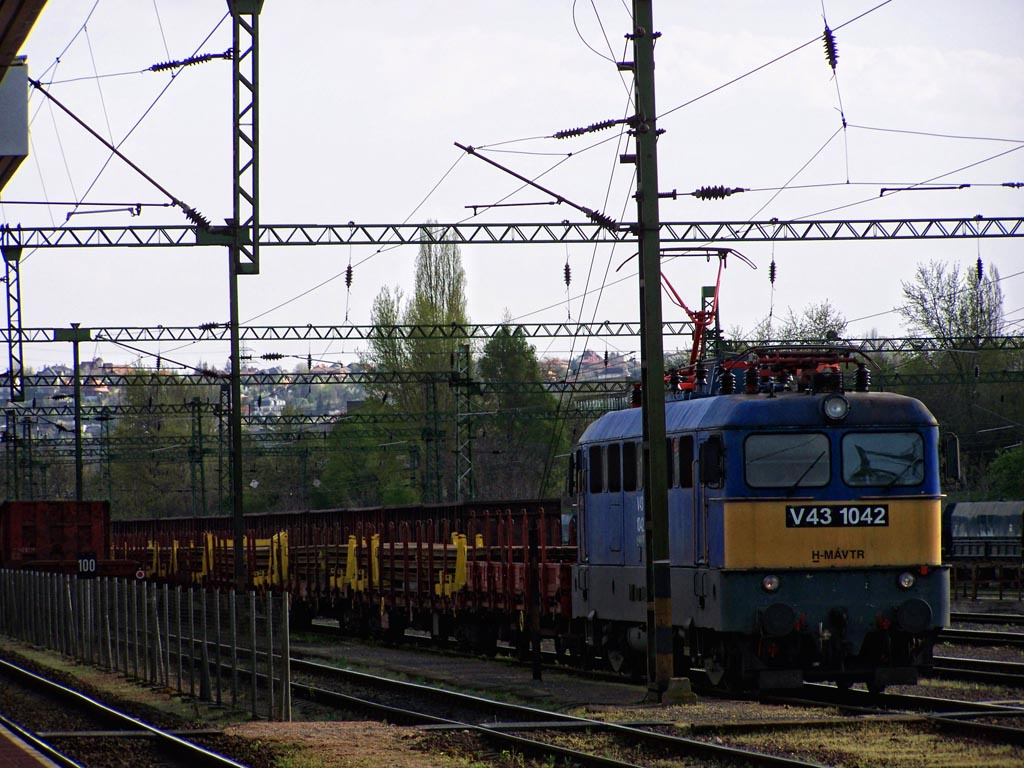 V43 - 1042 Kelenföld (2011.04.09)