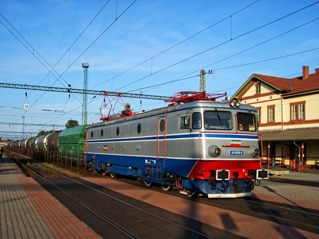 400 076 - 6 Dombóvár (2011.06.09).