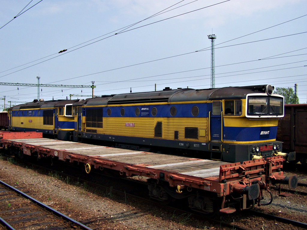 753 708 - 7 + 753 704 - 6 Dombóvár (2011.05.18)