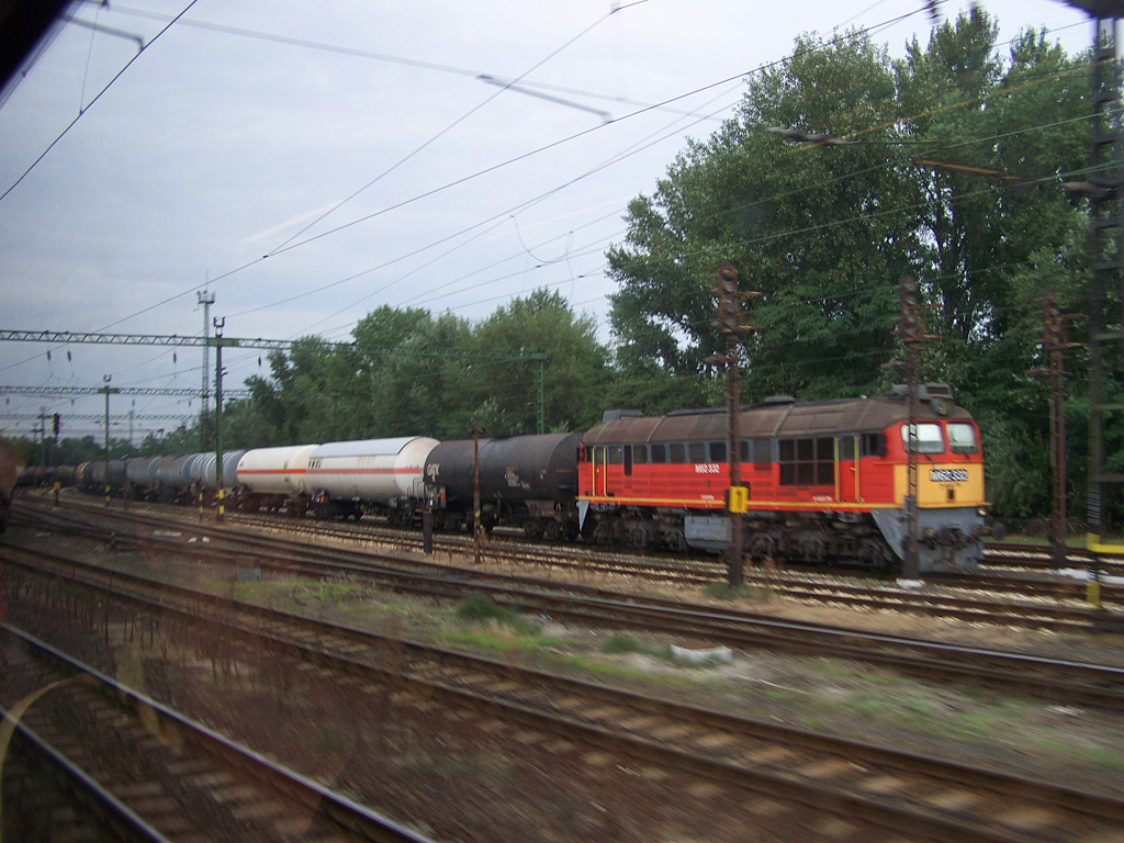 M62 - 332 Dunai-Finomító (2011.08.04).