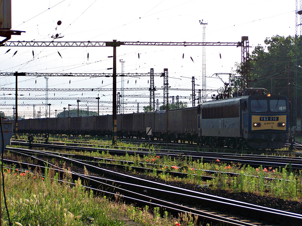 V63 - 010 Dombóvár (2011.06.09).