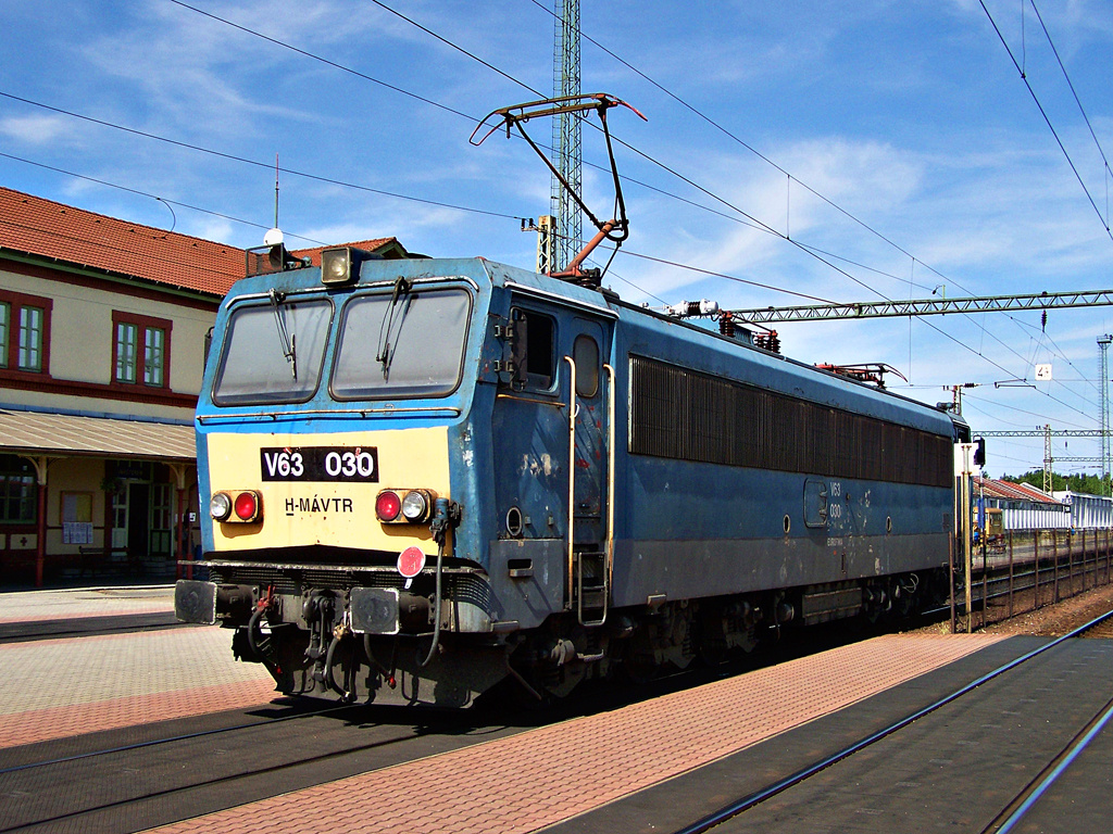 V63 - 030 Dombóvár (2011.09.12).