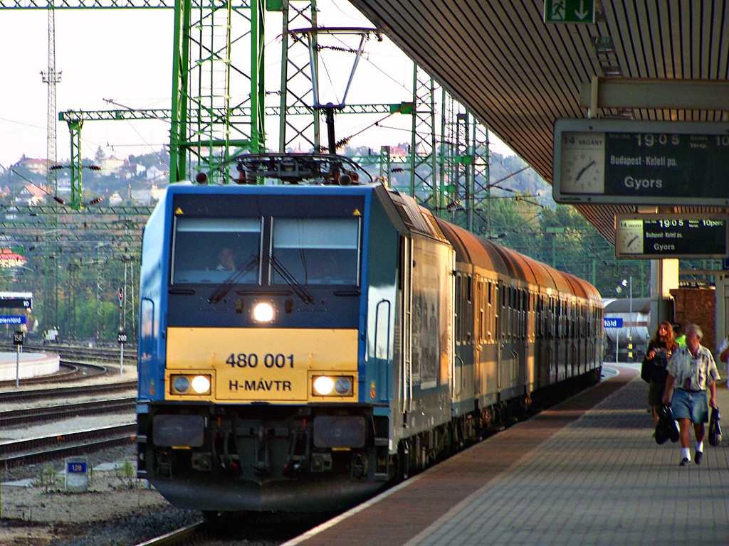 480 001 - 1 Kelenföld (2011.08.24).