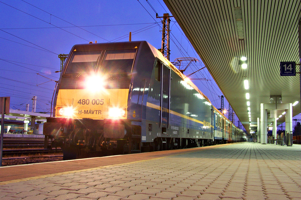 480 005 - 2 Kelenföld (2011.09.24).