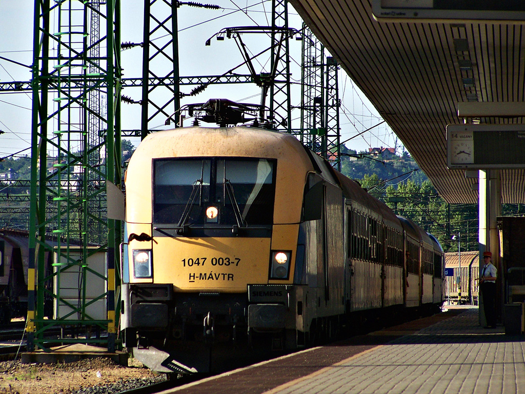 1047 003 - 7 Kelenföld (2011.08.14).