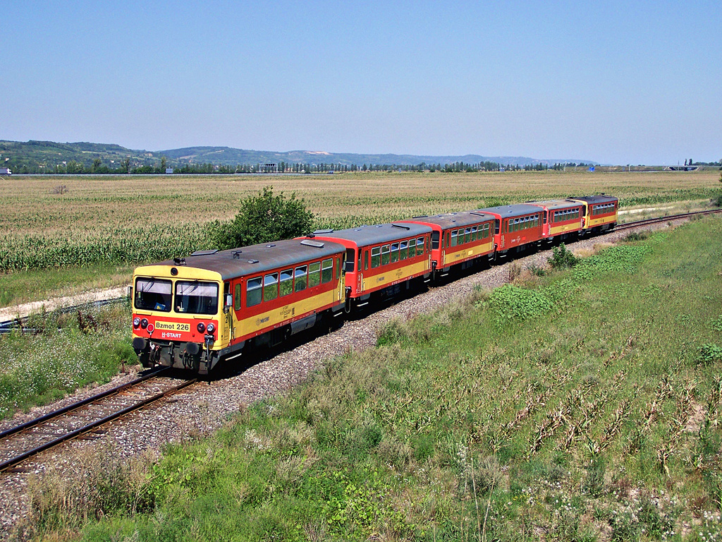 Bzmot - 226 Bátaszék (2011.08.15).