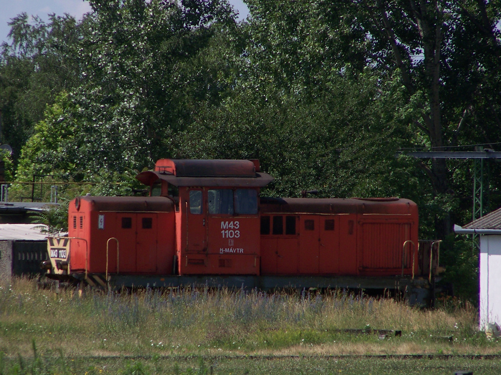 M43 - 1103 Pécs (2011.06.16).