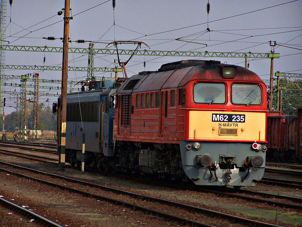 V63 - 143 + M62 - 235 Dombóvár (2011.10.27).