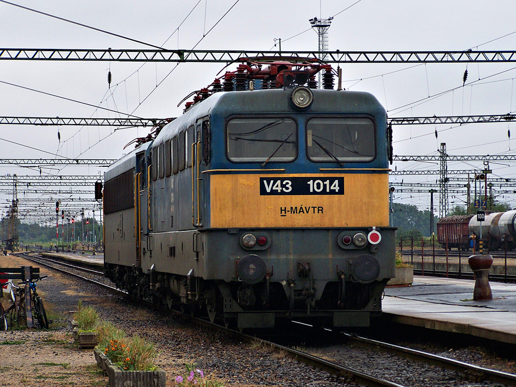 V43 - 1014 Dombóvár (2011.09.20).