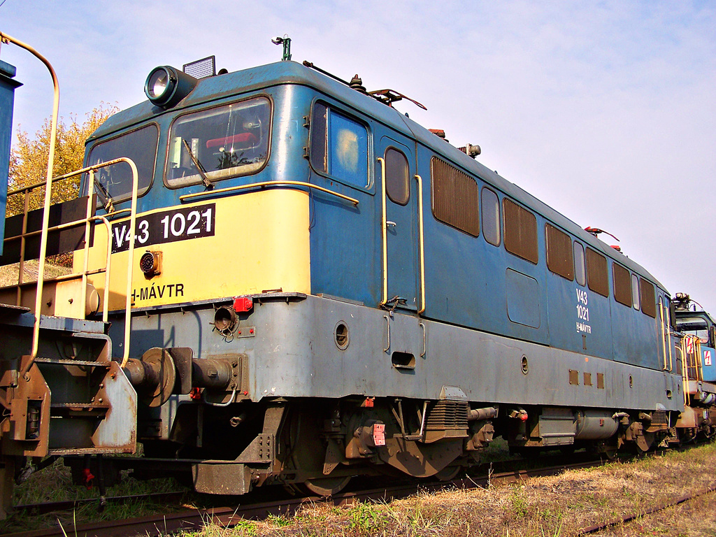 V43 - 1021 Miskolc (2011.10.29).