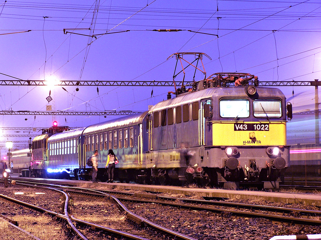 V43 - 1022 Dombóvár (2011.09.22).