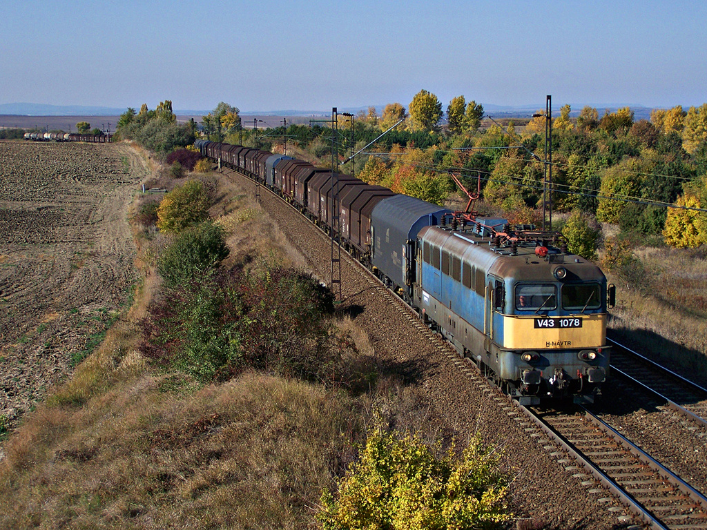 V43 - 1078 Biatorbágy (2011.10.22).