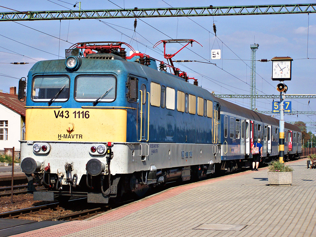 V43 - 1116 Dombóvár (2011.10.05).