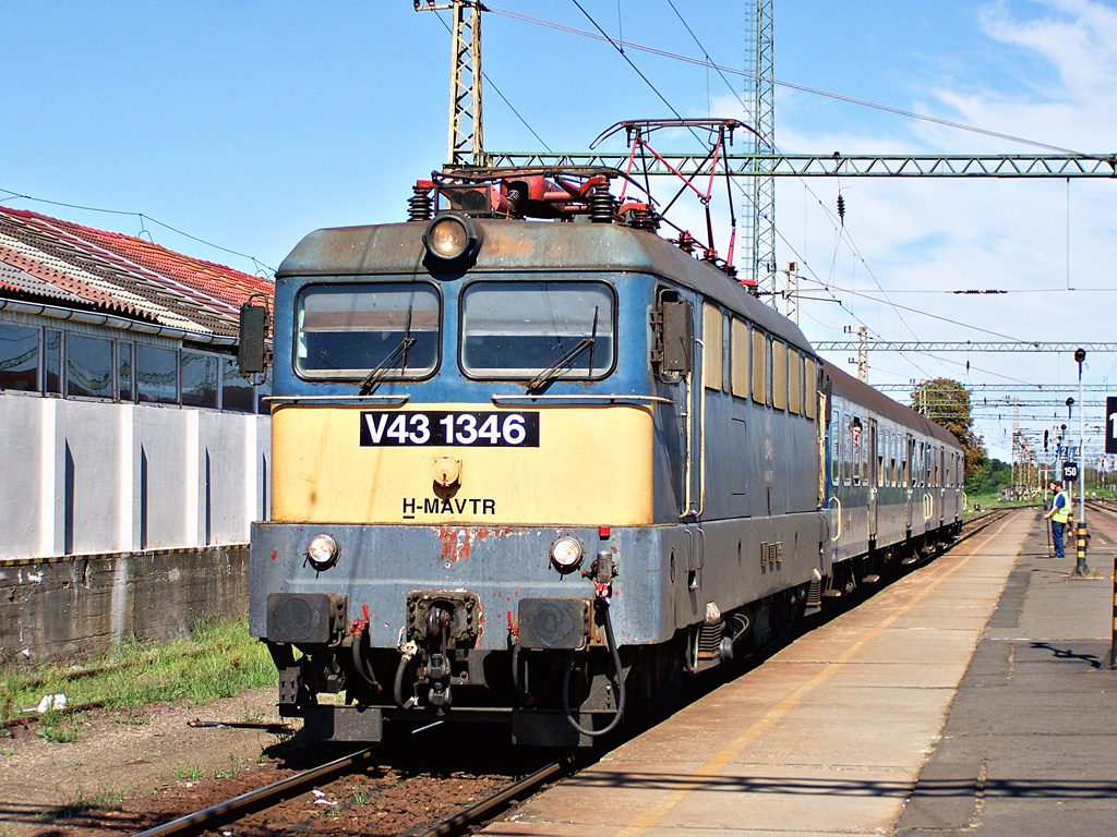 V43 - 1346 Dombóvár (2011.09.06).