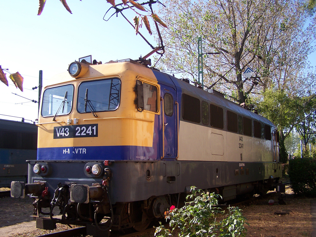 V43 - 2241 Szolnok (2011.10.15).