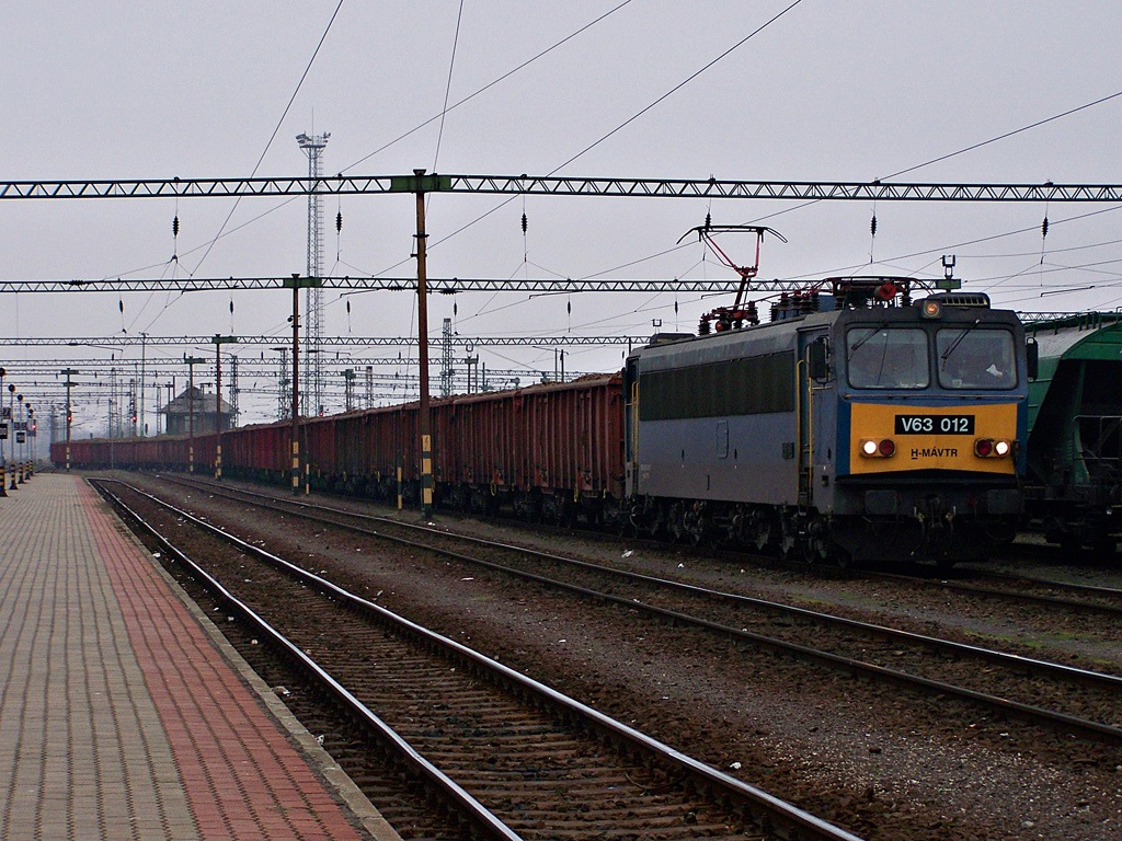 V63 - 012 Dombóvár (2011.11.29).