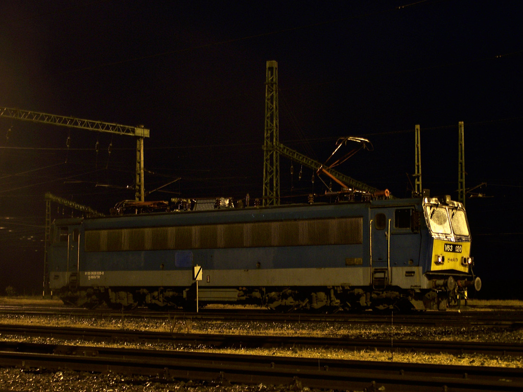 V63 - 020 Dombóvár (2011.10.13).