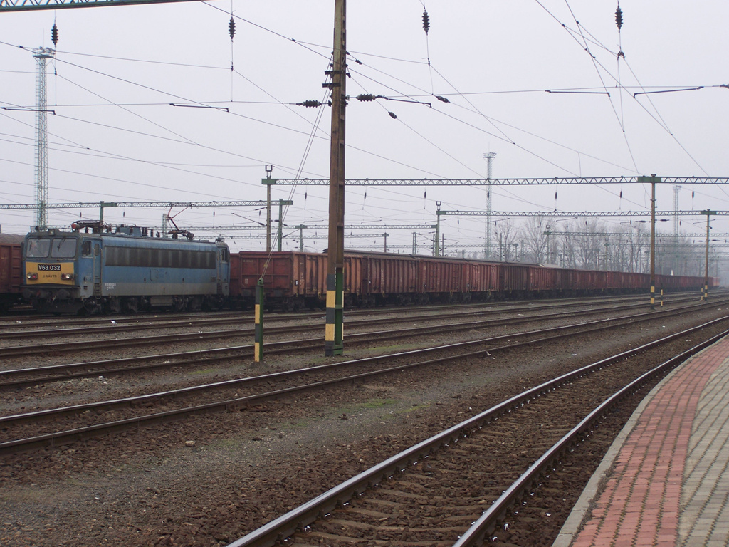 V63 - 032 Dombóvár (2011.11.21).