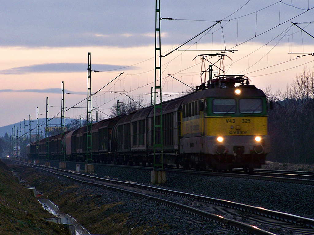 V43 - 325 Budaörs (2011.12.30).