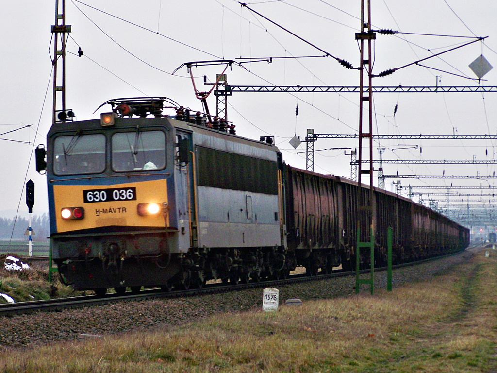 630 036 Dombóvár (2011.12.27).