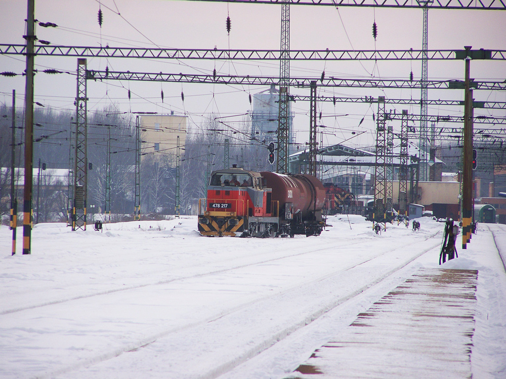 478 217 Dombóvár (2012.02.13).