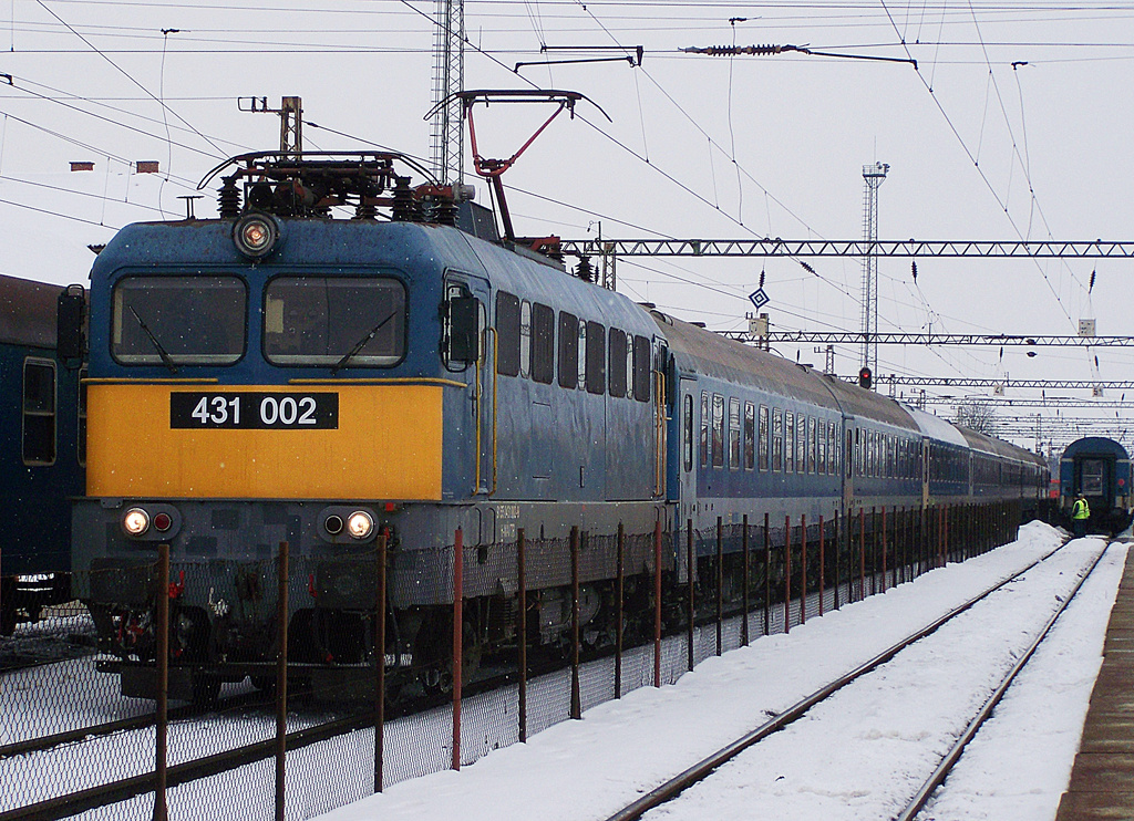 431 002 Dombóvár (2012.02.17).