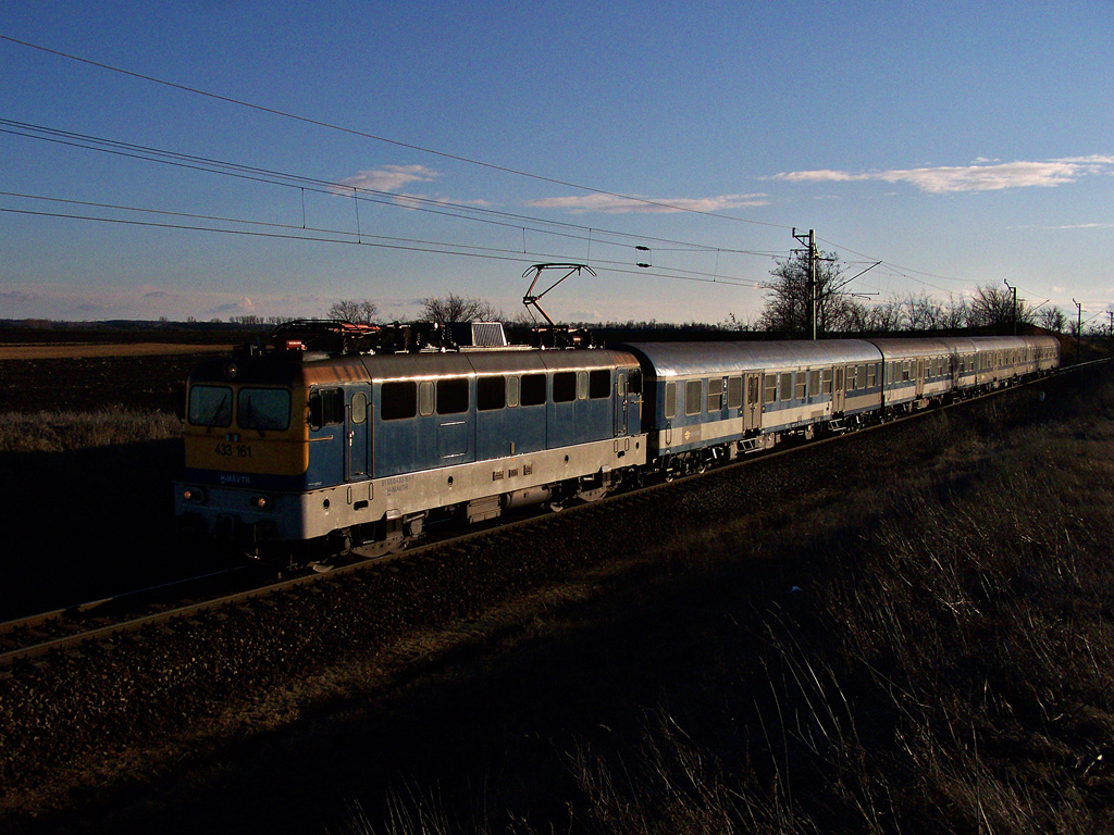 433 161 Pusztaszbolcs (2012.02.26).