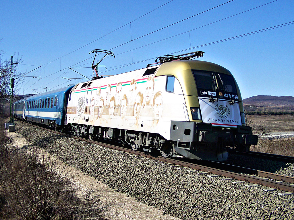 470 010 Törökbálint (2012.03.03).