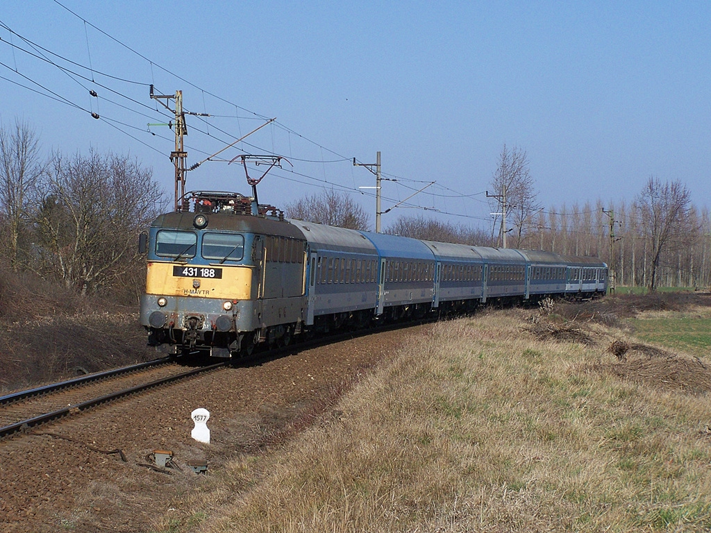 431 188 Dombóvár (2012.03.16)