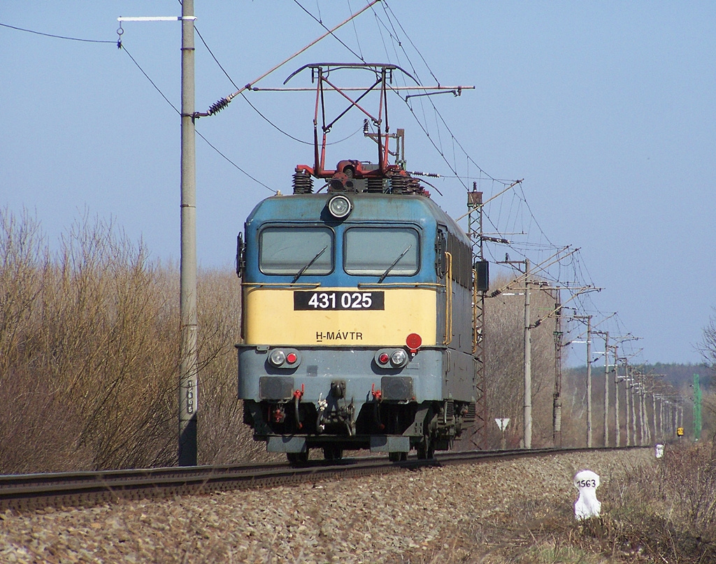 431 025 Dombóvár (2012.03.16)