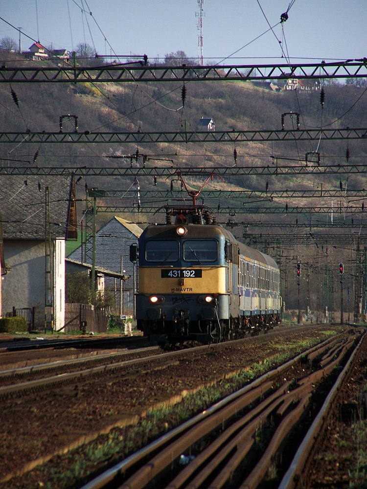 431 192 Szakály - Hőgyész (2012.03.25).