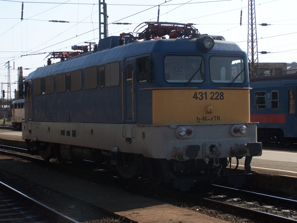 431 228 Nyugati pu. (2012.05.01).