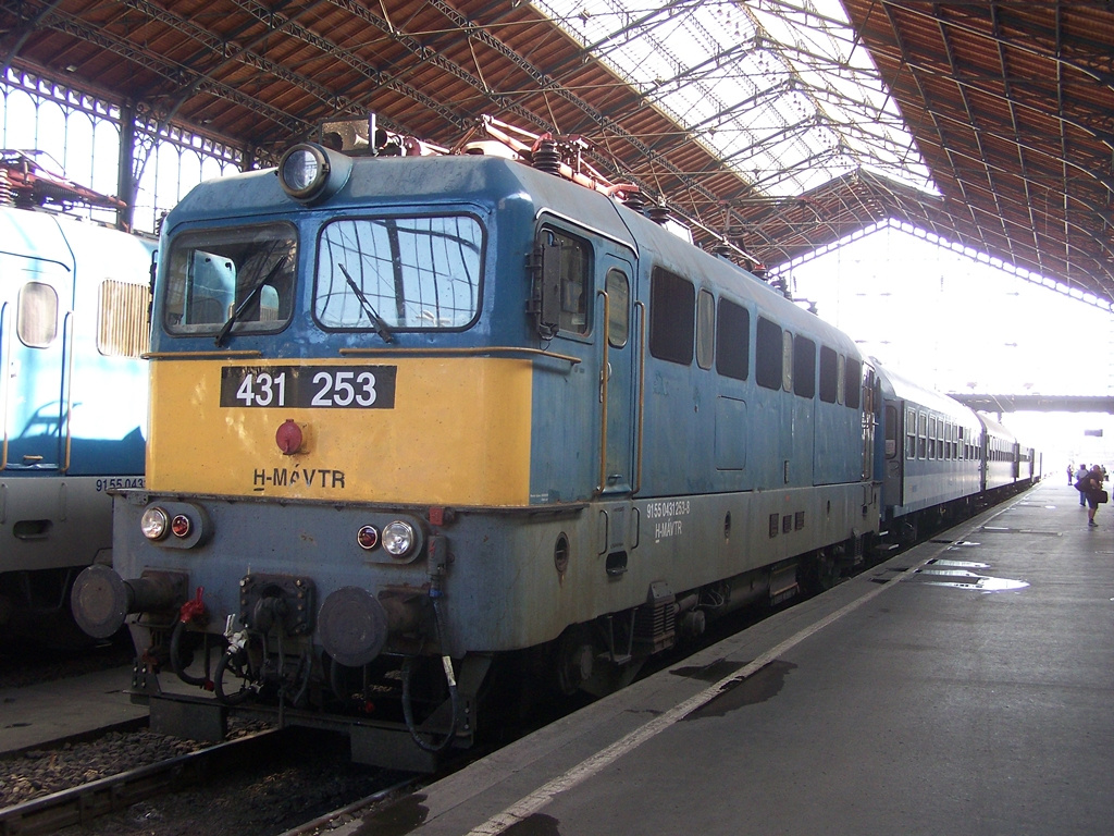 431 253 Nyugati pu. (2012.05.01).