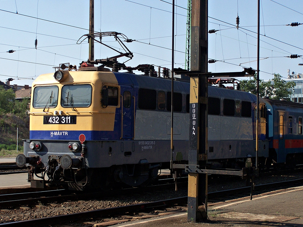 432 311 Nyugati pu. (2012.05.01).