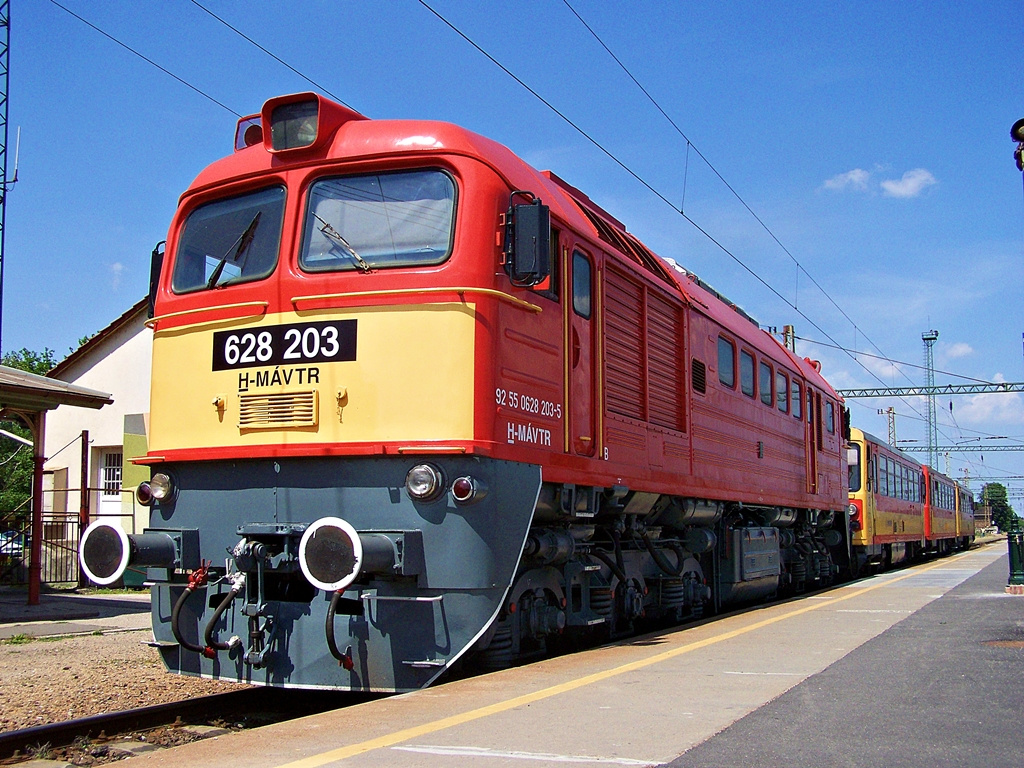 628 203 Dombóvár (2012.05.30)