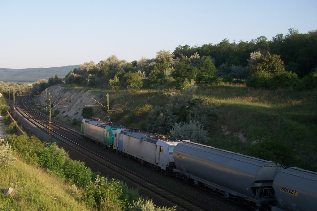 185 609 + 185 639 Szár (2012.06.18).