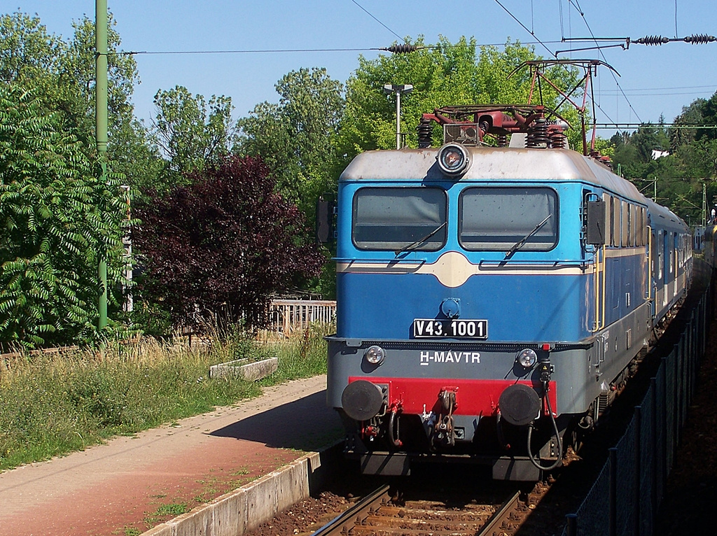 V43 - 1001 Zebegény (2012.06.17).