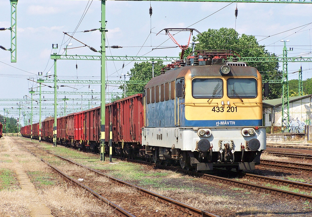 433 201 Sárbogárd (2012.06.29).