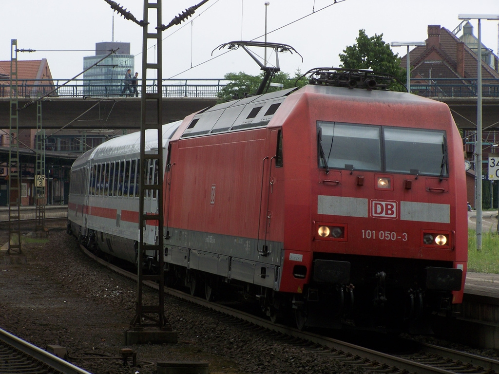 101 053 - 3 Hamburg-Harburg (2012.07.11).