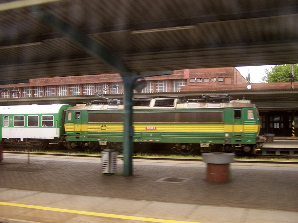 163 241 - 3 Pardubice Hl.n (2012.07.12).