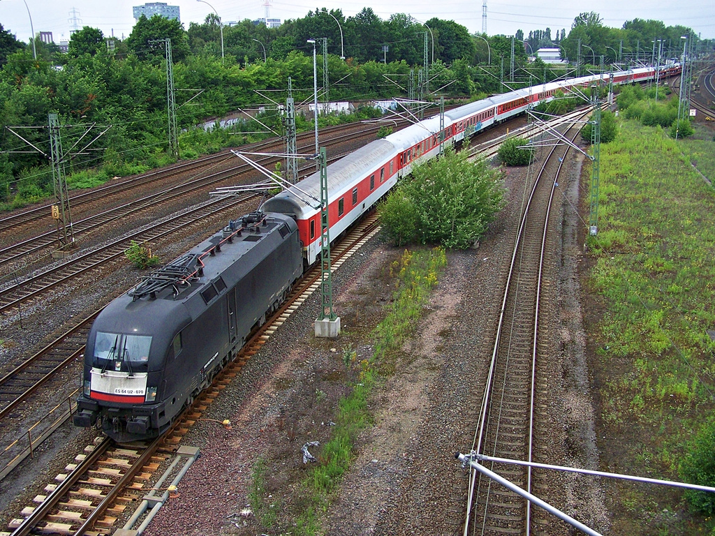 ES 64 U2 - 070 Hamburg - Harburg (2012.07.11).