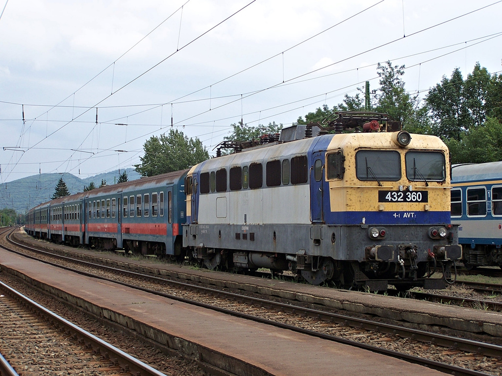 432 360 Szob (2012.08.11).