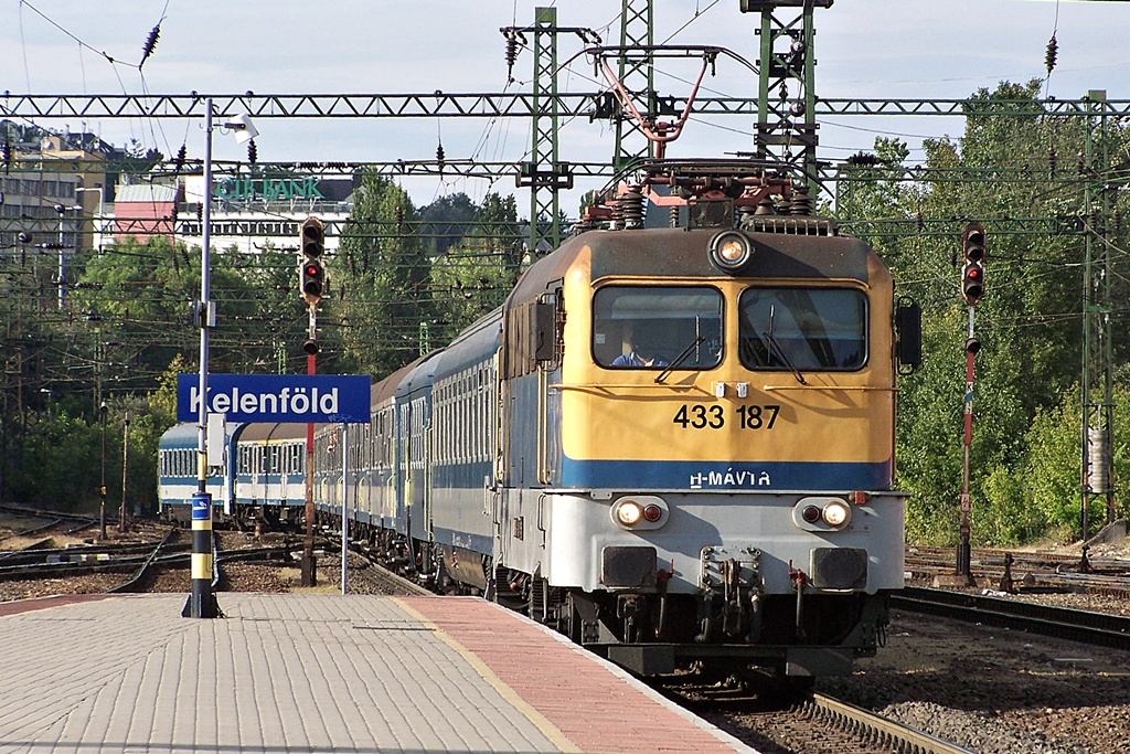 433 187 Kelenföld (2012.08.14).