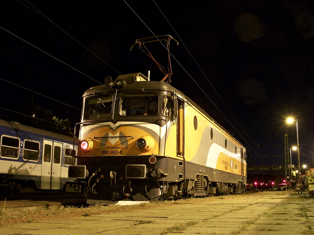 600 002 Szob (2012.08.08).